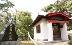 厳島神社本殿